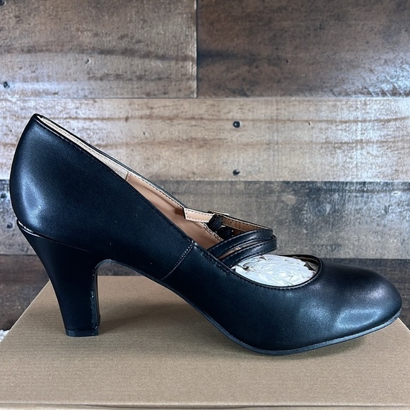 JOURNEE COLLECTION Windy Mary Jane Pumps Black - Size 10 - Picture 7 of 10